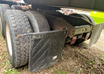 1996 INT. 8200 ROAD TRACTOR (18)