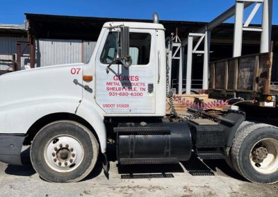 1996 INT. 8200 ROAD TRACTOR (3)