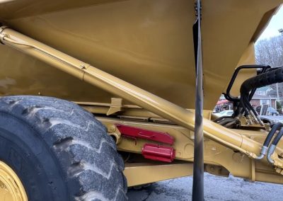 2006 CAT 740 (33)