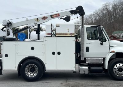 2012 INT. MECHANICS TRUCK (5)