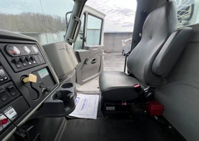 2012 INT. MECHANICS TRUCK (73)