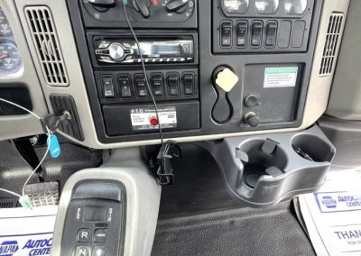 2012 INT. MECHANICS TRUCK (75)